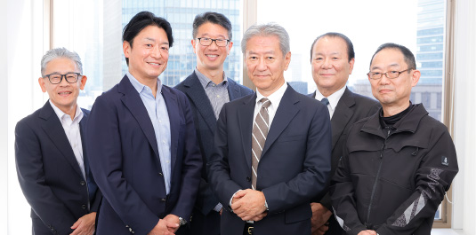 役員の集合写真